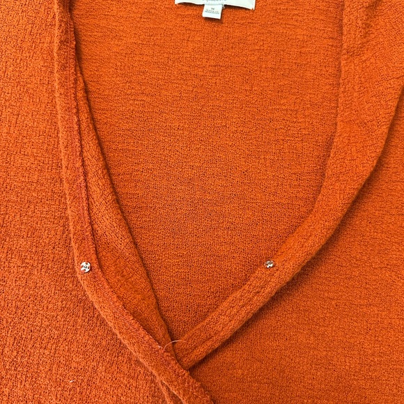 Blouse With Adjustable Straps - Picture 4 of 4